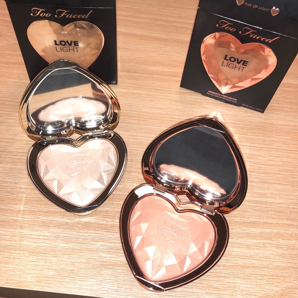 Too Faced Prismatic Combo Highlighter - Picture 3 of 7